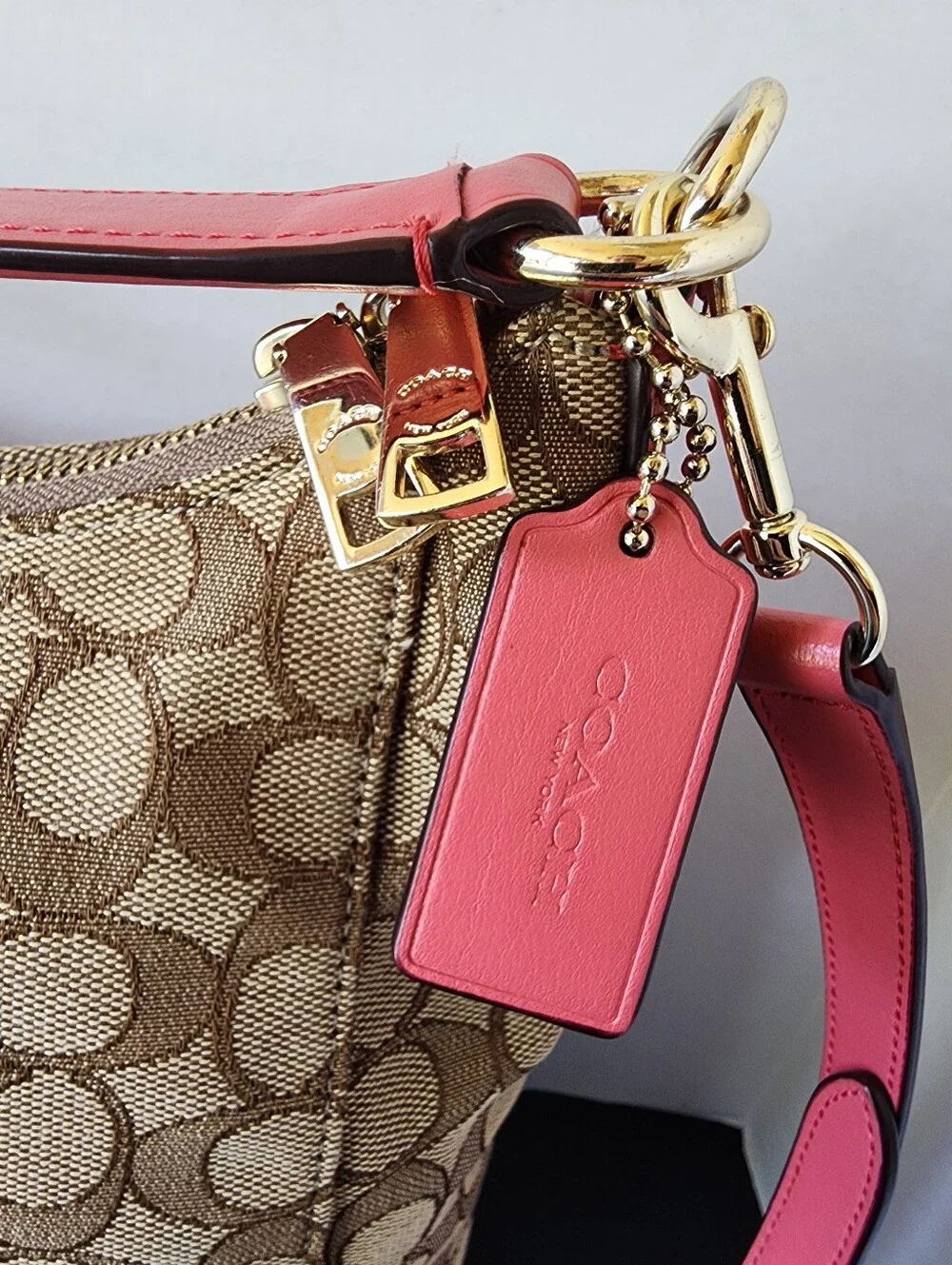 Coach Celeste Signature 2Way Hobo With Pink Trim, EUC, 2016, $375 MSRP